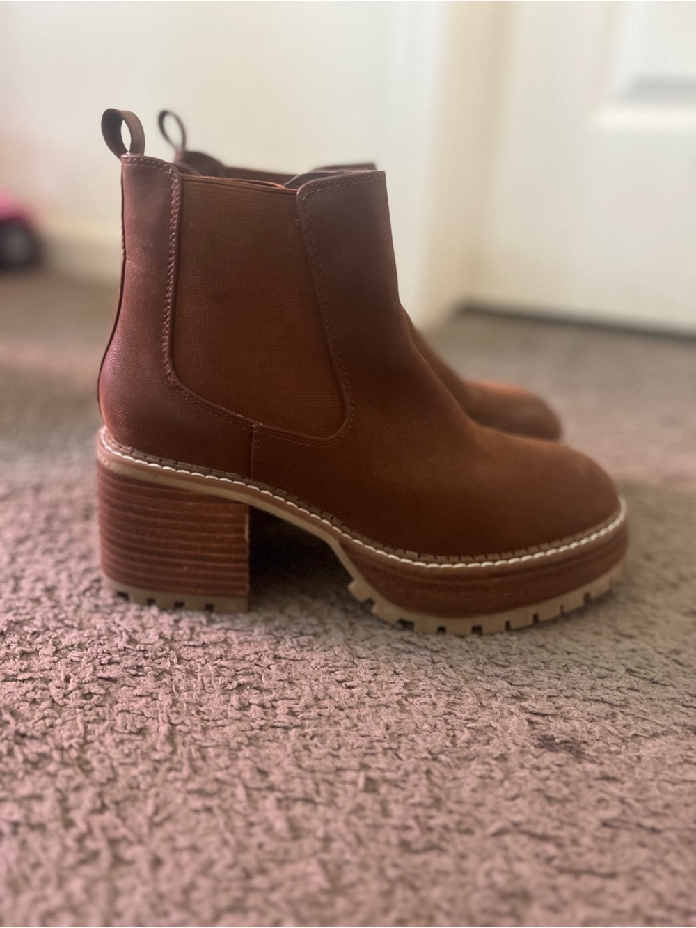 Women’s Brown Chelsea Block Heel Boots